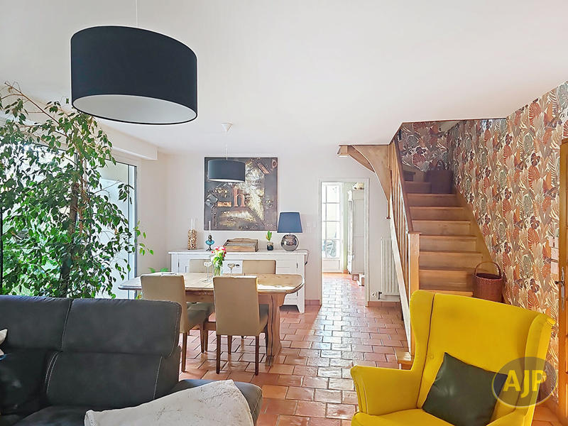 Maison - 118 m² - 5 pièces