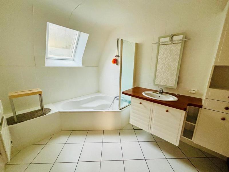 Maison - 175 m² - 7 pièces