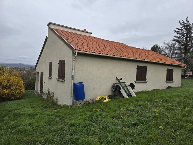 Maison - 92 m² - 4 pièces