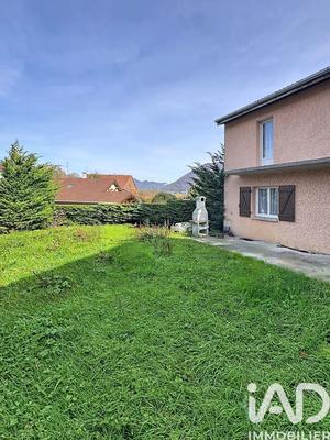 Maison - 98 m² - 4 pièces