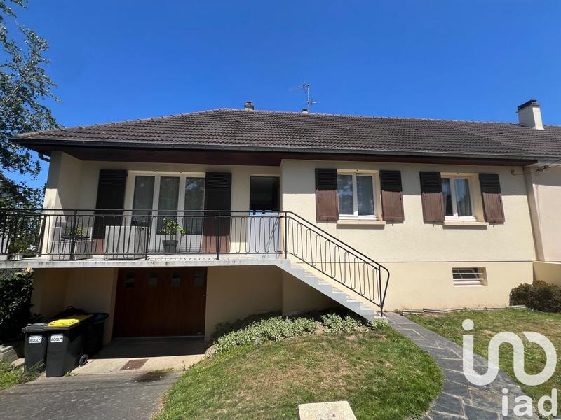 Maison - 90 m² - 5 pièces