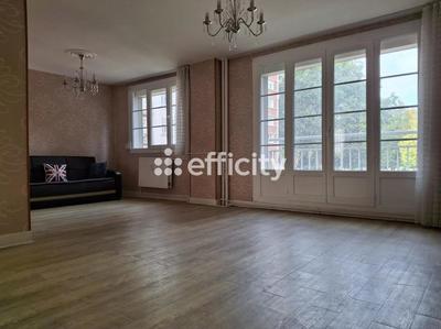 Appartement - 80 m² - 4 pièces