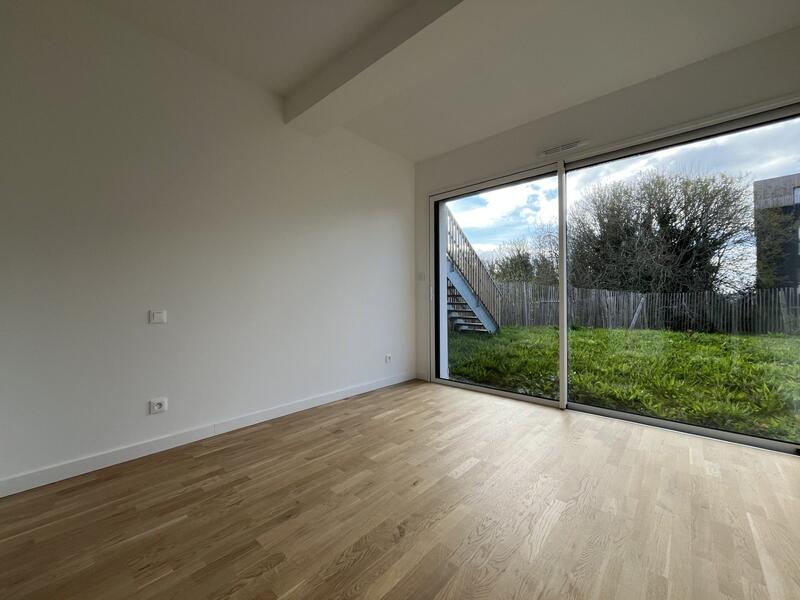 Maison - 104 m² - 4 pièces