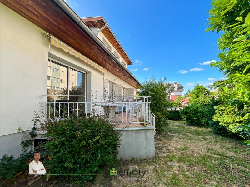 Maison - 160 m² - 9 pièces