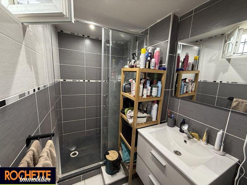 Maison traditionnelle - 140 m² - 6 pièces