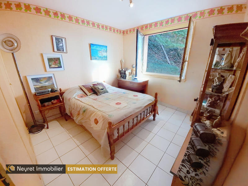 Maison - 107 m² - 6 pièces