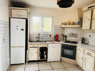 Maison traditionnelle - 80 m² - 4 pièces