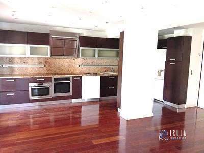 Appartement - 79 m² - 4 pièces