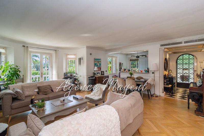 Appartement - 110 m² - 3 pièces