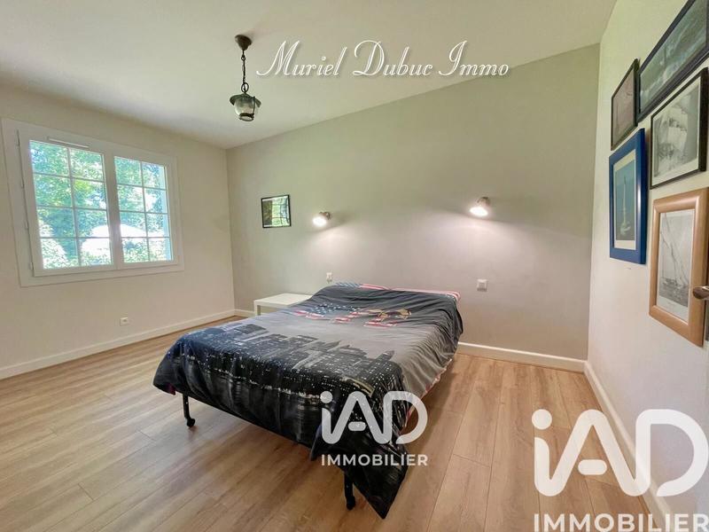 Maison - 201 m² - 5 pièces