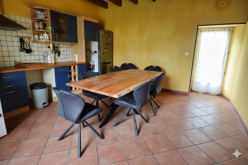 Maison - 170 m² - 5 pièces