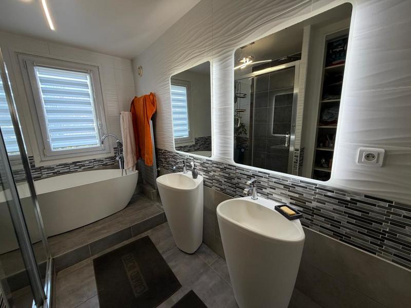 Maison - 124 m² - 4 pièces