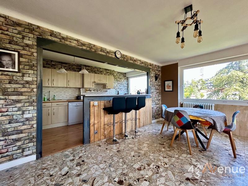 Appartement - 84 m² - 3 pièces