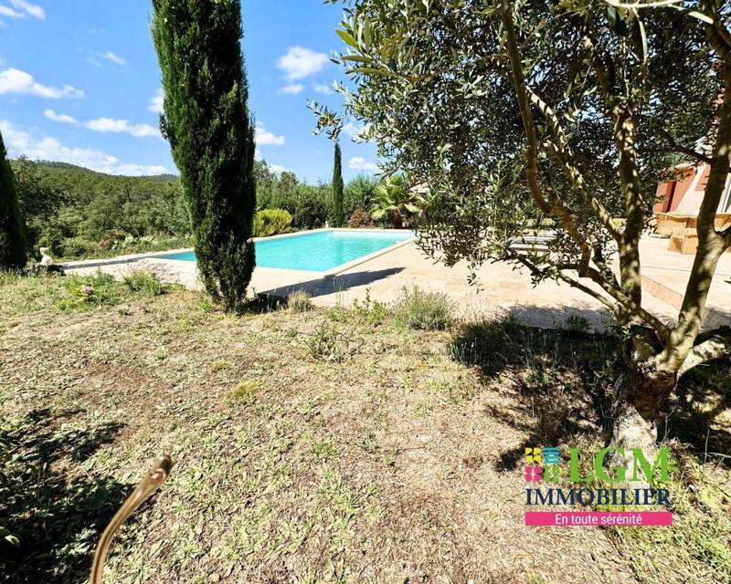 Villa - 206 m² - 6 pièces