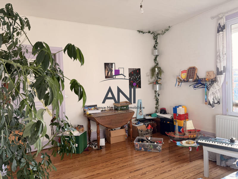 Appartement - 100 m² - 5 pièces