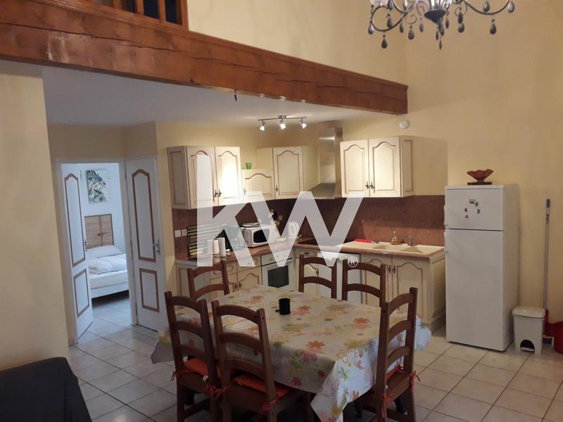 Maison - 252 m² - 10 pièces