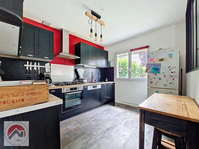 Maison - 141 m² - 7 pièces