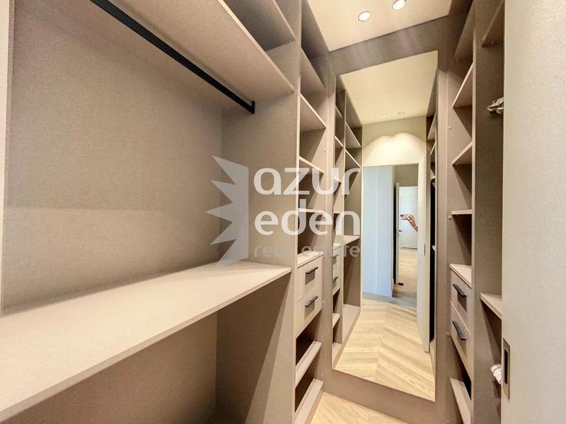 Appartement - 98 m² - 4 pièces