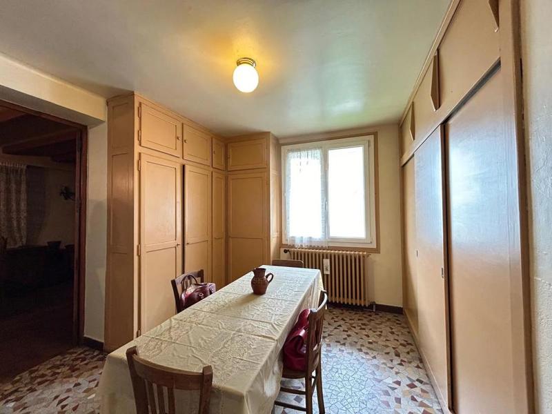 Maison - 181 m² - 8 pièces