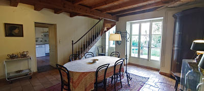 Maison - 222 m² - 14 pièces