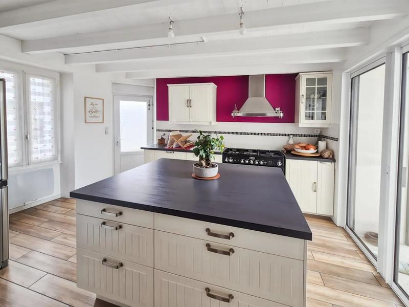 Maison - 185 m² - 6 pièces