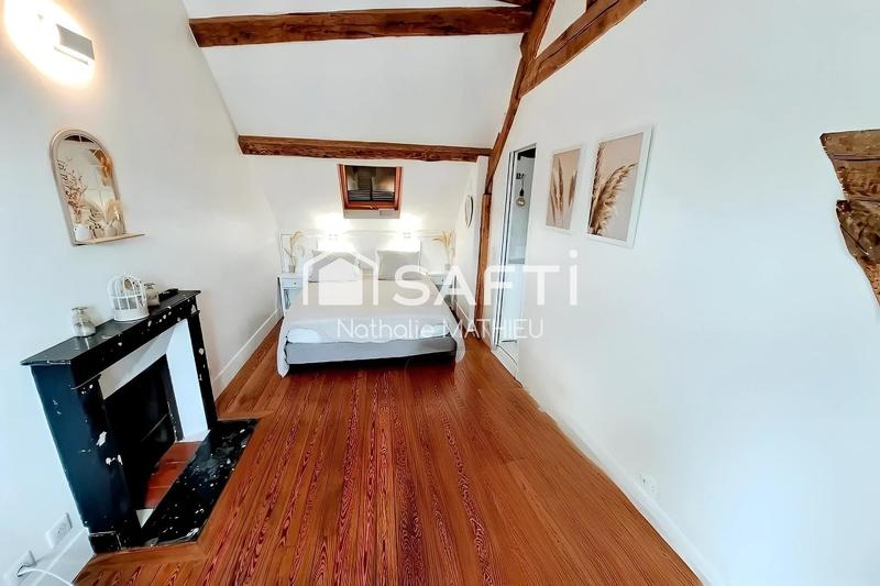 Maison - 200 m² - 7 pièces