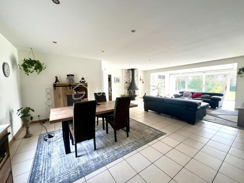 Maison - 185 m² - 6 pièces