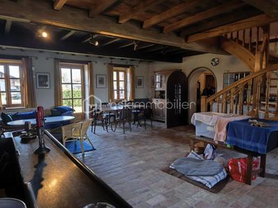 Corps de ferme - 222 m² - 9 pièces