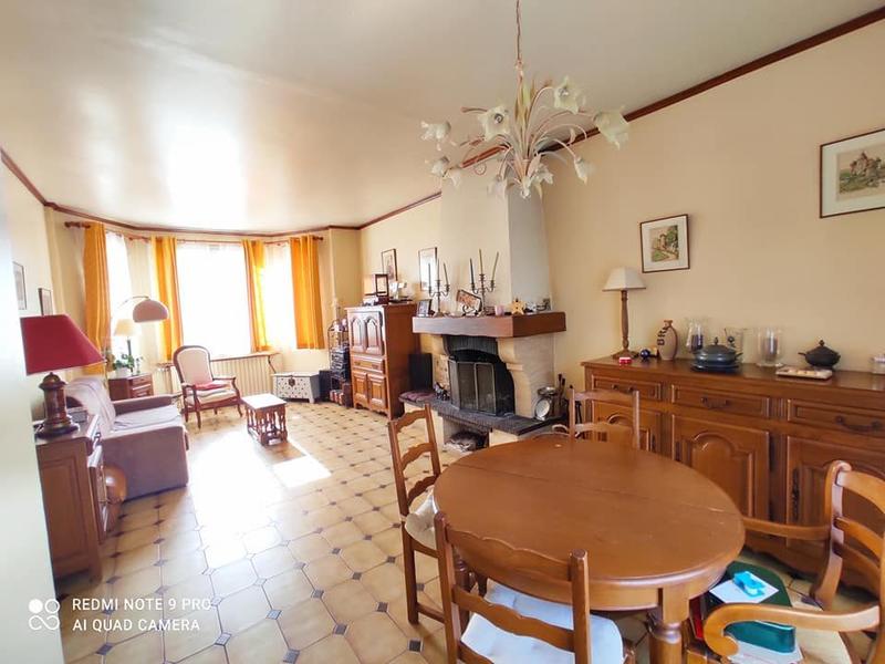 Maison - 101 m² - 5 pièces