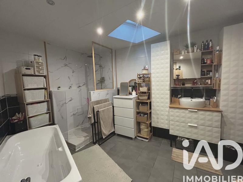 Maison - 107 m² - 5 pièces