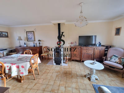 Maison - 91 m² - 6 pièces