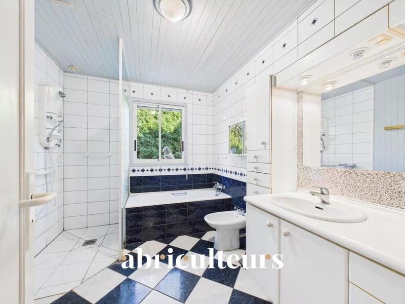 Villa - 127 m² - 4 pièces