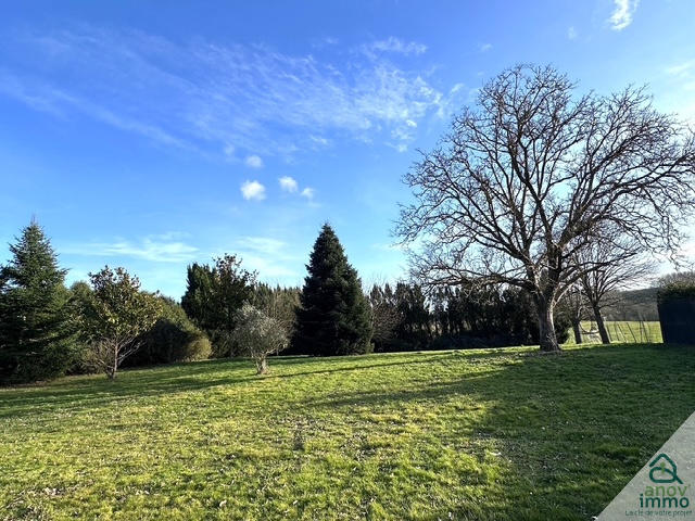 Propriété - 337 m² - 5 pièces