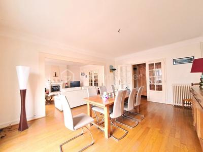 Appartement - 146 m² - 4 pièces