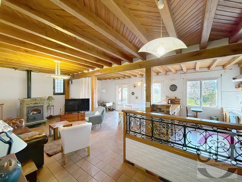 Maison - 143 m² - 4 pièces