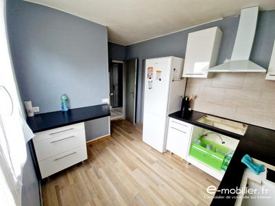 Maison - 80 m² - 5 pièces