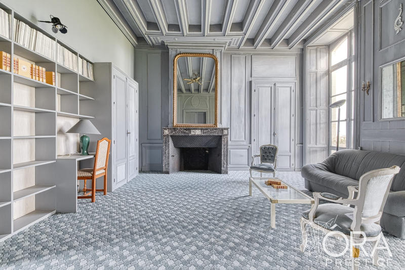 Château - 644 m² - 32 pièces