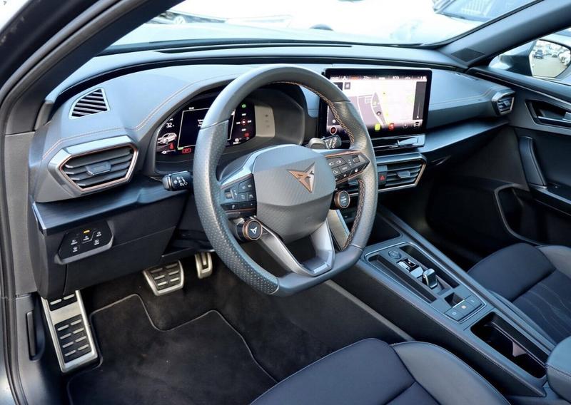 Cupra Formentor 245 Vz Hybride Rechargeable Gris Mate / Toit Ouvrant Volant Super Sport Camera 360° Full Link Pack Xl