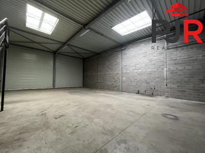 Local d'activités - 420 m²