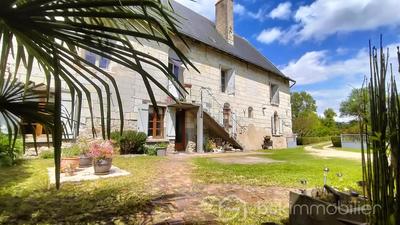 Maison - 260 m² - 11 pièces