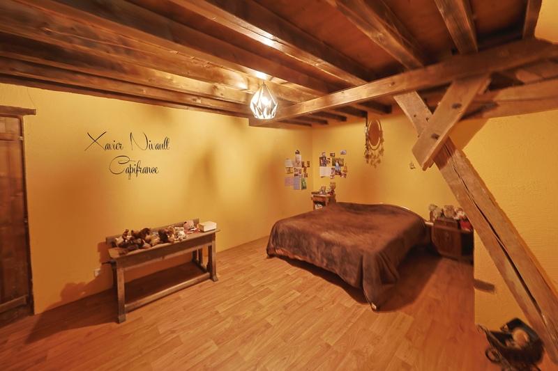 Maison - 242 m² - 5 pièces