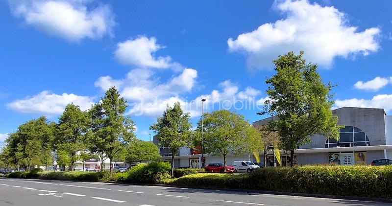 Maison - 181 m² - 8 pièces