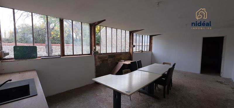 Local d'activités - 713 m²