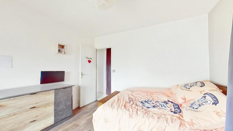 Appartement - 111 m² - 5 pièces