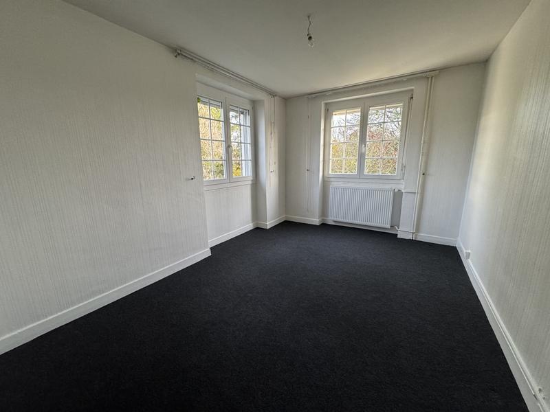 Maison - 166 m² - 8 pièces