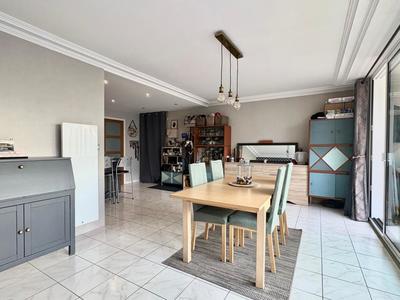 Appartement - 97 m² - 4 pièces