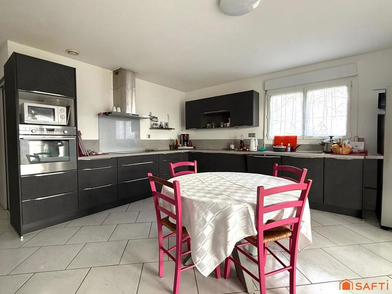 Maison - 169 m² - 6 pièces