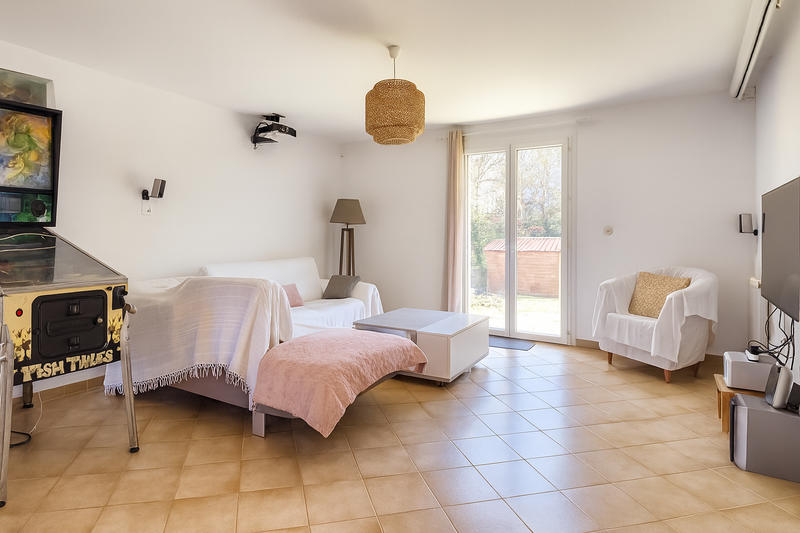 Maison - 149 m² - 8 pièces