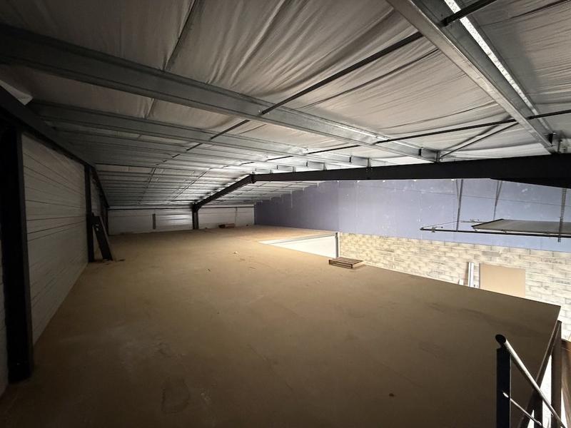 Local commercial - 455 m² - 4 pièces