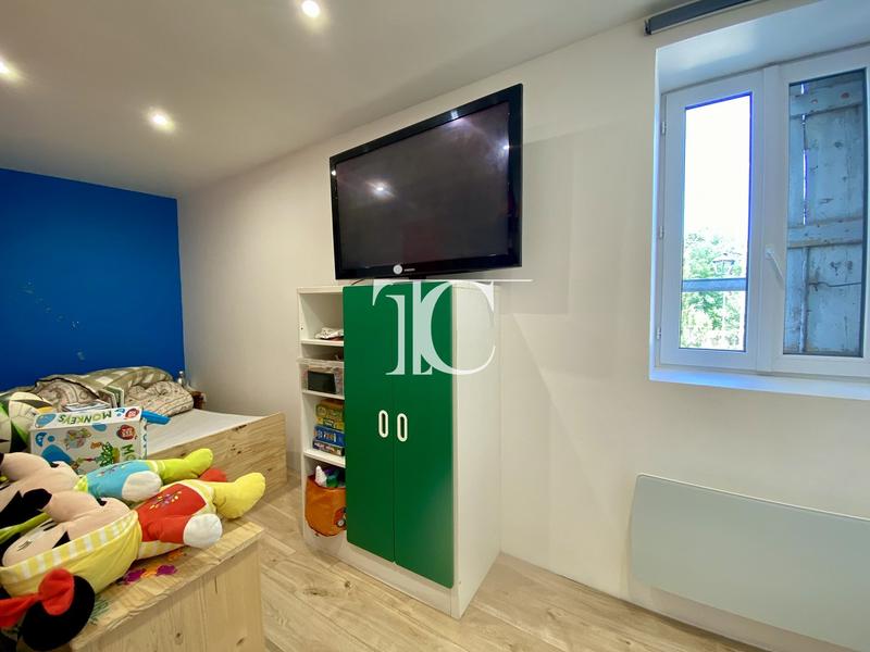 Maison ancienne - 130 m² - 17 pièces